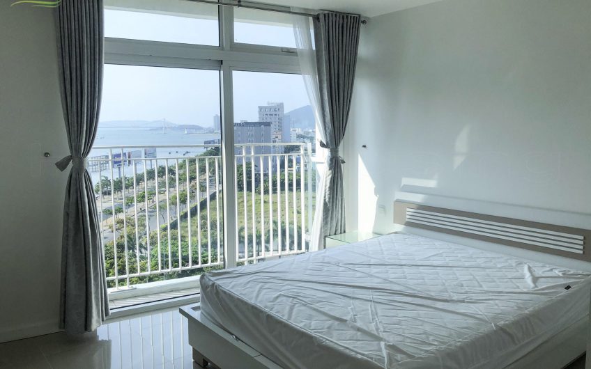 Azura apartment for rent with two bedroom and Han River view