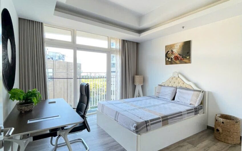Bright Corner Azura apartment for rent with big size 155m2